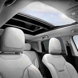 Jeep compass panoramic roof 2025